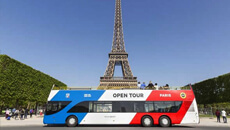 opentour hop-on hop-ff buses in Paris
