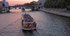 Tootbus Paris river cruise boat