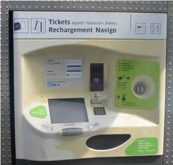 Typical Paris self-service public transport ticket machine